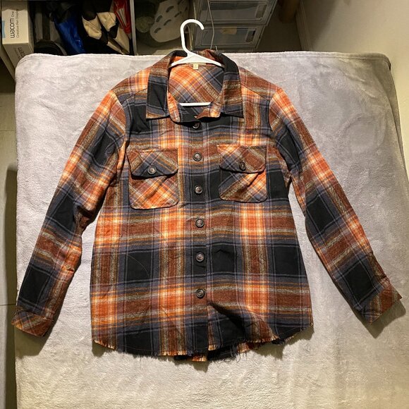 flannel top - Picture 1 of 6